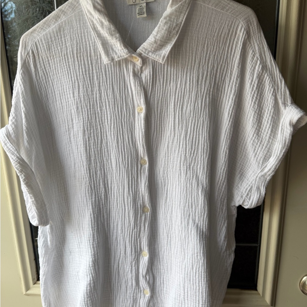 Jessica Simpson Classic White Blouse